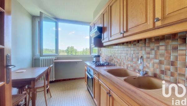 Appartement 4 pièces de 69 m² à Yerres (91330)