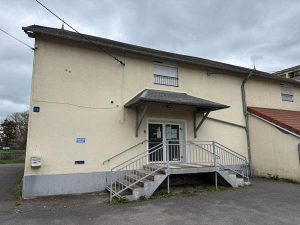 Location Immeuble270 m² - 10 Pièces - saint amand montrond (18200)