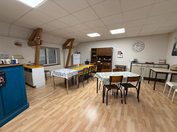 Location Immeuble270 m² - 10 Pièces - saint amand montrond (18200)