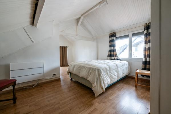 Massy (91300) Rare à Massy : maison principale + maison indépendante louable 1 200 €/mois