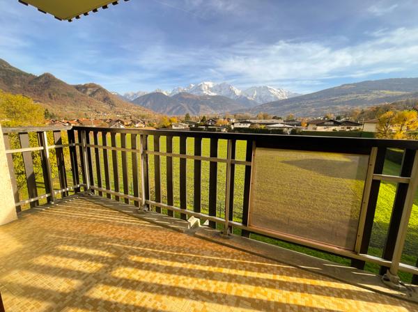 Grand T1 avec coin nuit et balcon