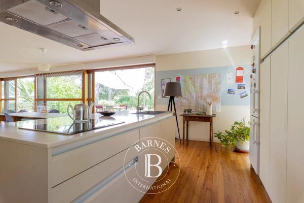 Talence, Maison 5 Chambres -  274 m² à vendre