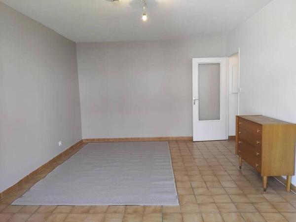 Appartement 1 pièce                                        - 38000 Grenoble Réf : 4588