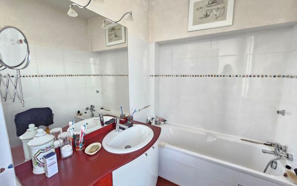 Maison à vendre    5 pièces •  Porcheville