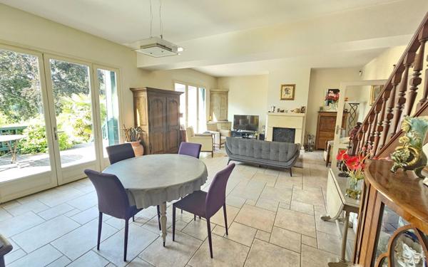 Maison à vendre    5 pièces •  Porcheville