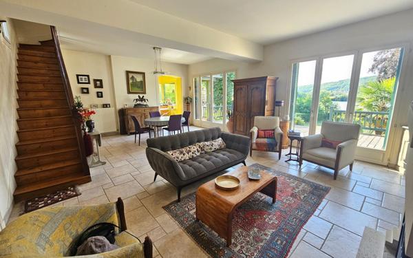 Maison à vendre    5 pièces •  Porcheville