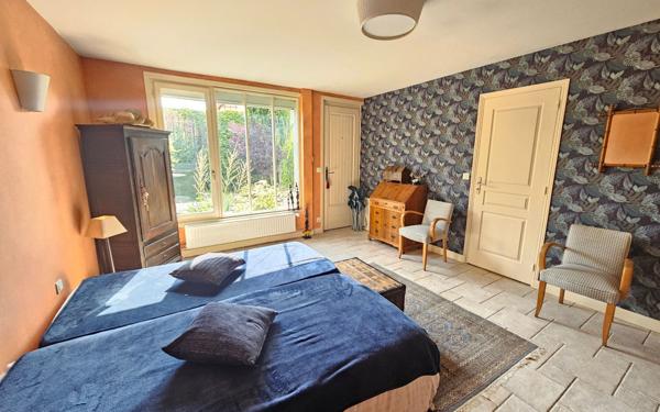 Maison à vendre    5 pièces •  Porcheville