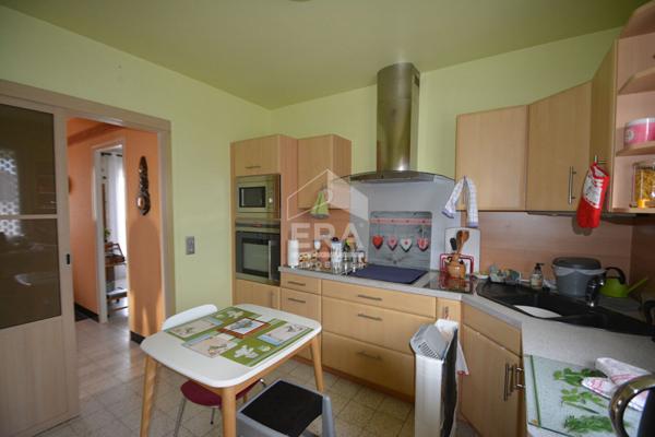 Maison Charmes 7 pièce(s) 117 m2  - 5 chambres