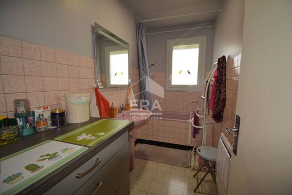 Maison Charmes 7 pièce(s) 117 m2  - 5 chambres