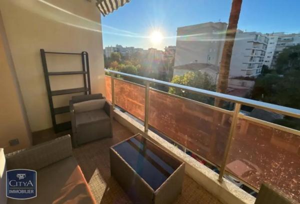 Appartement à louer 2 pièces 55.42m²