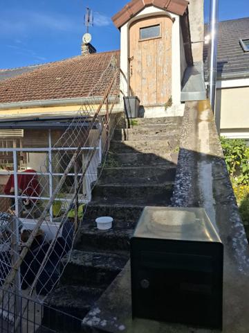 Maison Blanzy 6 pièce(s) 126 m2 (divisé en 2 appartements)