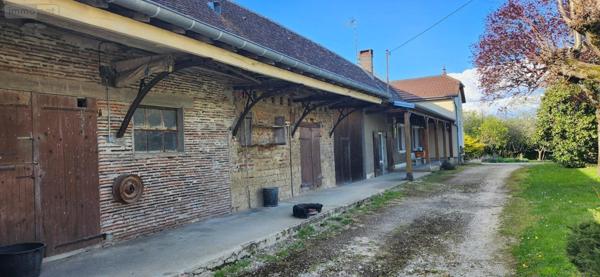 Maison rurale à vendre à Le Fay en Saône-et-Loire (71580), ref : YM50