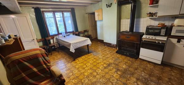 Maison rurale à vendre à Le Fay en Saône-et-Loire (71580), ref : YM50