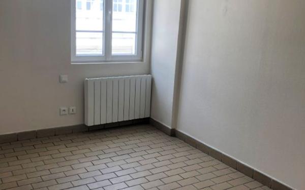 Appartement à louer    2 pièces •  Compiègne