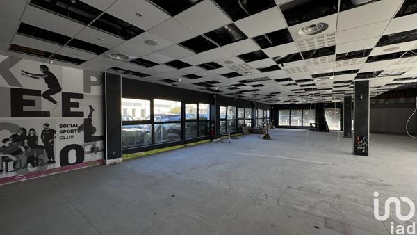 Location local d’activité 380 m² Éguilles