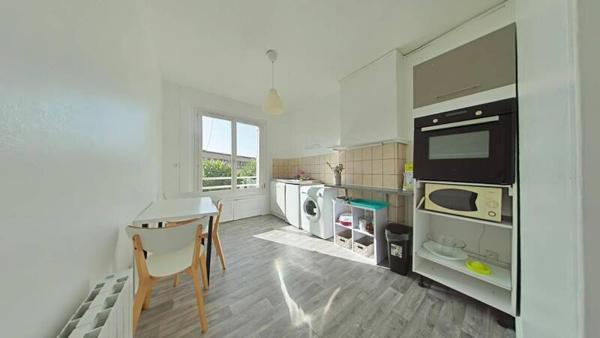 Appartement 1 pièce                                        - 42100 Saint-Étienne Réf : 11807