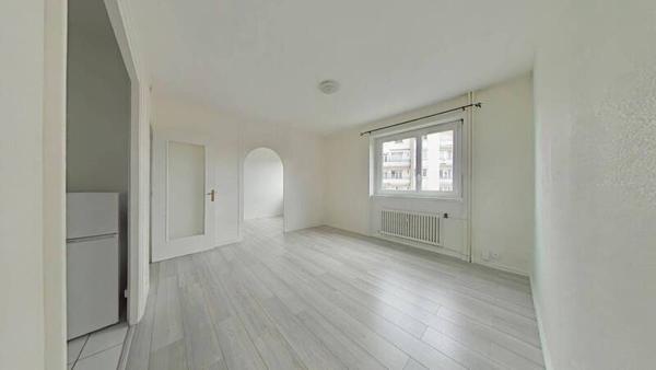 Appartement 1 pièce                                        - 42000 Saint-Étienne Réf : 12522