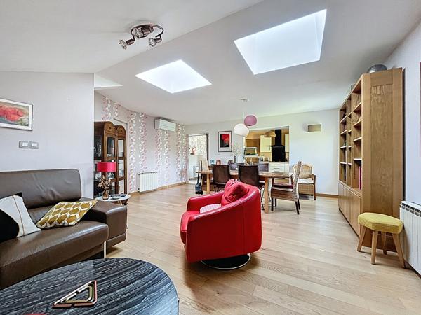 Appartement Grane 5 pièce(s) 115m2, terrasse avec vue vercors et 3 becs, 3 chambres + bureau, sde, sdb, parc commun