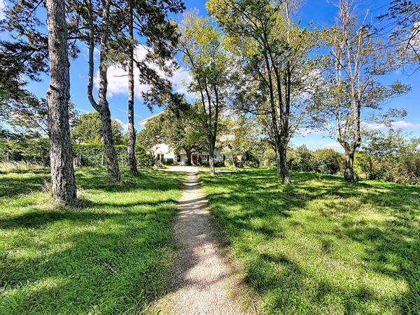 Appartement Grane 5 pièce(s) 115m2, terrasse avec vue vercors et 3 becs, 3 chambres + bureau, sde, sdb, parc commun