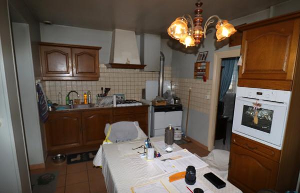 Proche de CUISERY (71) Maison de village en pierre rénovée avec dépendances