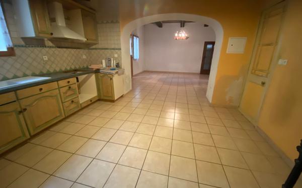 Maison à vendre    4 pièces •  Mallemort