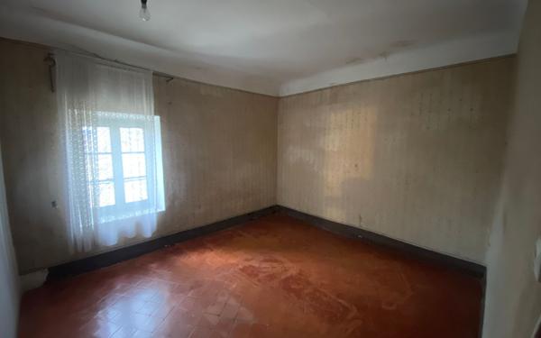 Maison à vendre    4 pièces •  Mallemort