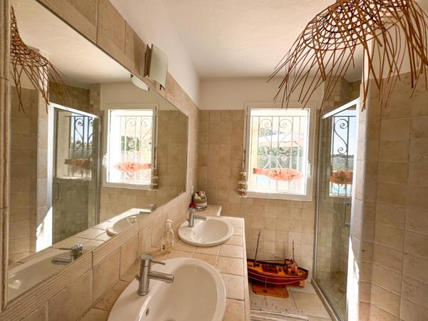 Maison à vendre  5 pièces - 140 m2 CAVALAIRE SUR MER - 83