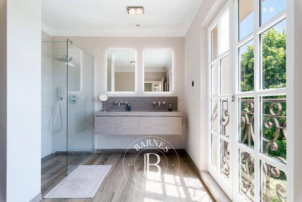 Mougins, Villa 4 Chambres -  300 m² à vendre