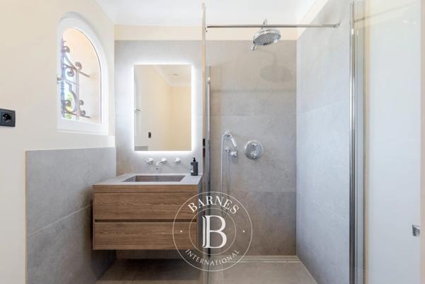 Mougins, Villa 4 Chambres -  300 m² à vendre