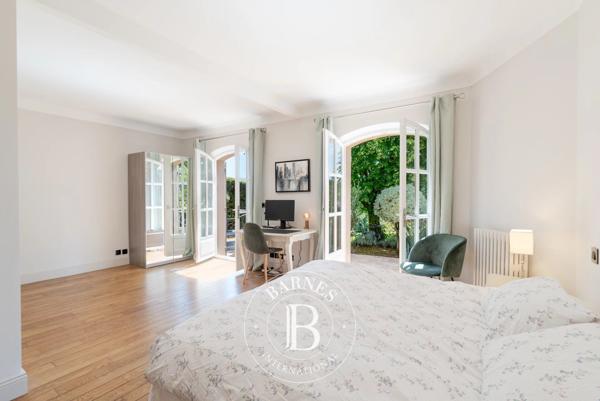 Mougins, Villa 4 Chambres -  300 m² à vendre