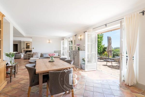 Mougins, Villa 4 Chambres -  300 m² à vendre