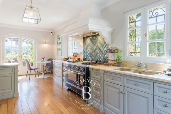 Mougins, Villa 4 Chambres -  300 m² à vendre