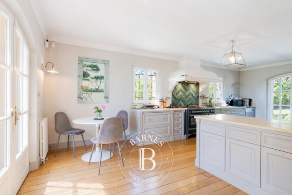 Mougins, Villa 4 Chambres -  300 m² à vendre