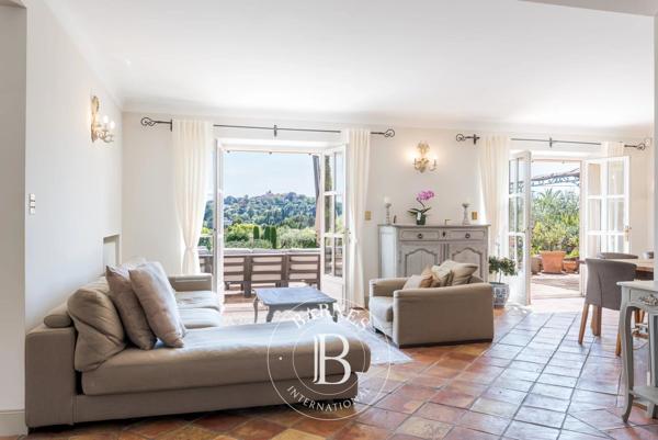 Mougins, Villa 4 Chambres -  300 m² à vendre