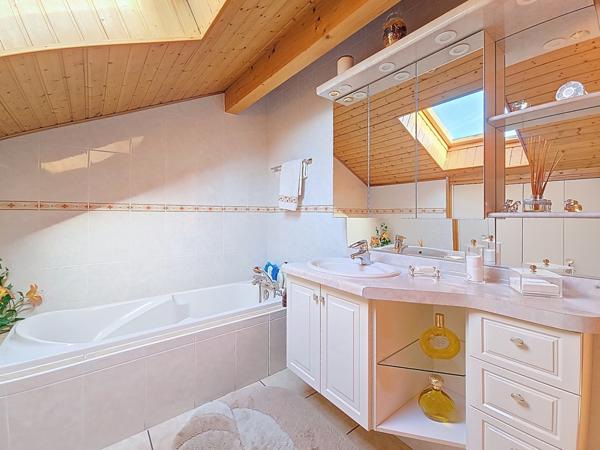 Magnifique maison de 130 m² avec piscine