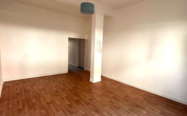 Appartement à louer    2 pièces •  Asnières-sur-Seine