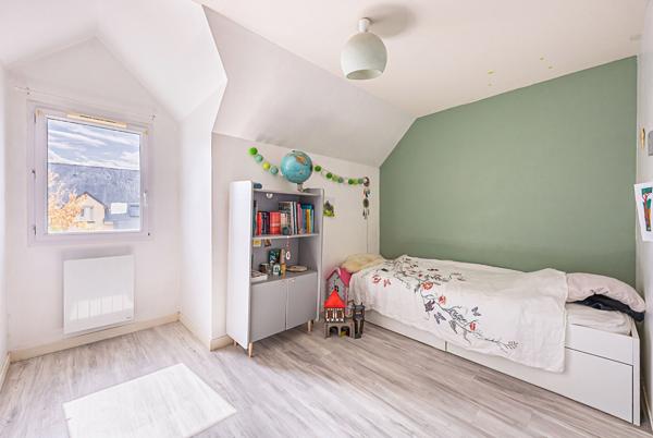 EXCLUSIVITE – LA CHAPELLE SUR ERDRE – Maison familiale 5 chambres avec jardin
