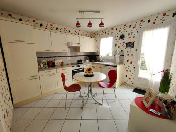 PAVILLON RECENT DE PLAIN-PIED A LA FLECHE