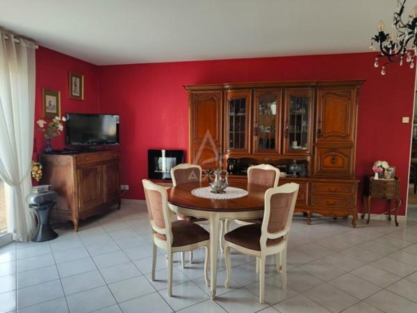 PAVILLON RECENT DE PLAIN-PIED A LA FLECHE