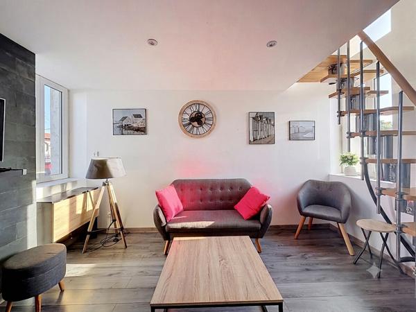 A LOUER - Appartement meublé Triplex sur La Rochelle