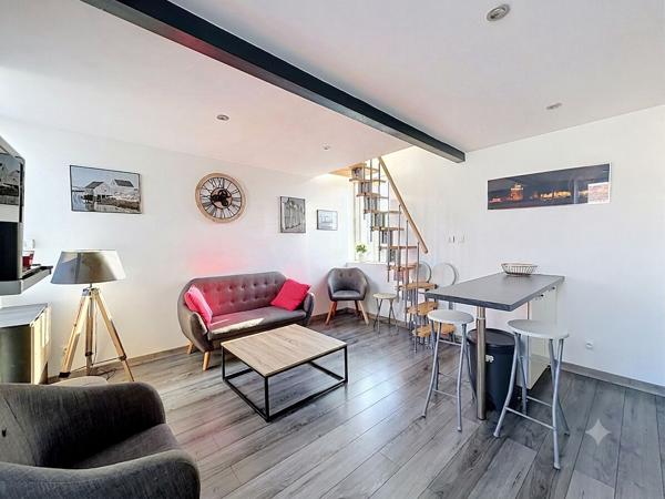 A LOUER - Appartement meublé Triplex sur La Rochelle