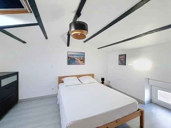 A LOUER - Appartement meublé Triplex sur La Rochelle