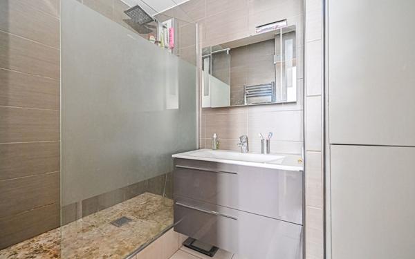 Appartement à vendre    4 pièces • 92,87 m2 Charenton-le-Pont