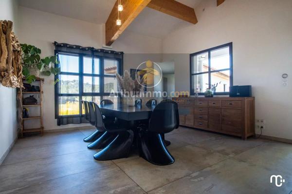 Vente Maison 5 pièces 177 m2 à Meyreuil