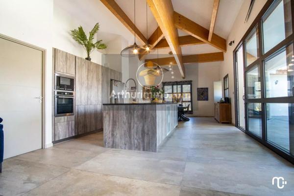 Vente Maison 5 pièces 177 m2 à Meyreuil