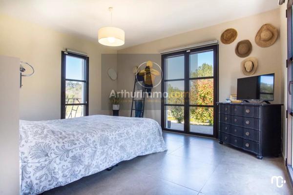 Vente Maison 5 pièces 177 m2 à Meyreuil