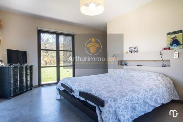 Vente Maison 5 pièces 177 m2 à Meyreuil