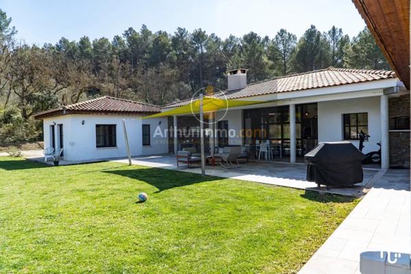 Vente Maison 5 pièces 177 m2 à Meyreuil