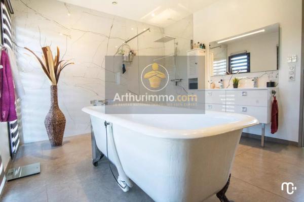 Vente Maison 5 pièces 177 m2 à Meyreuil