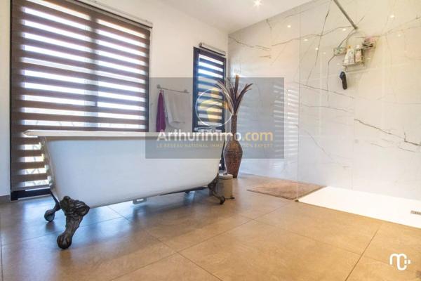 Vente Maison 5 pièces 177 m2 à Meyreuil